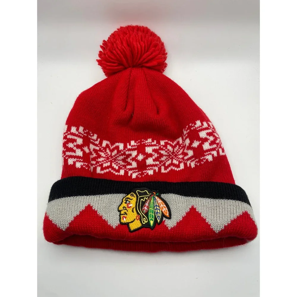 Adidas Chicago Blackhawks NHL Red Snowflake‎ Pom Pom Beanie Hat One Size